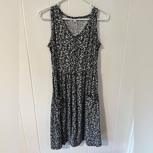 Floral Black and White Sleeveless Dress